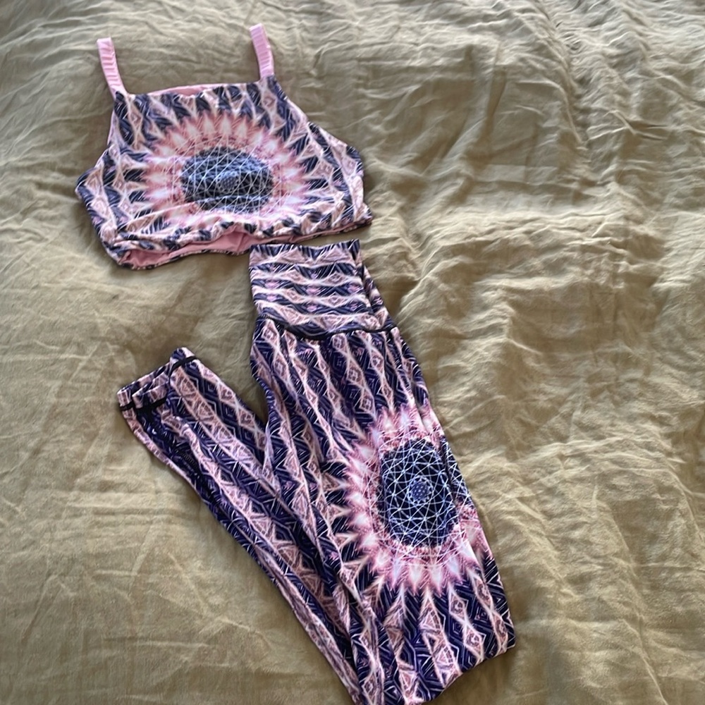 Wolven Yoga Set